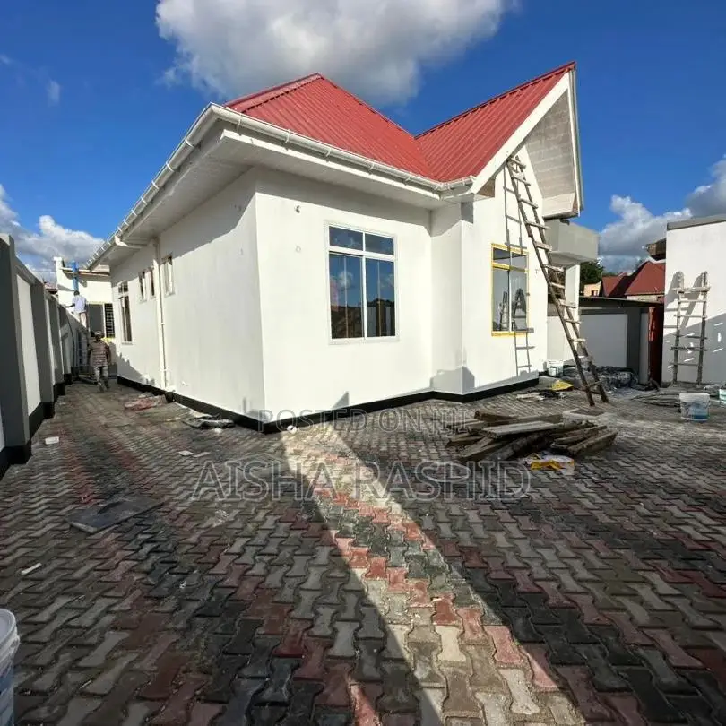 1bdrm Apartment in Kimara for rent