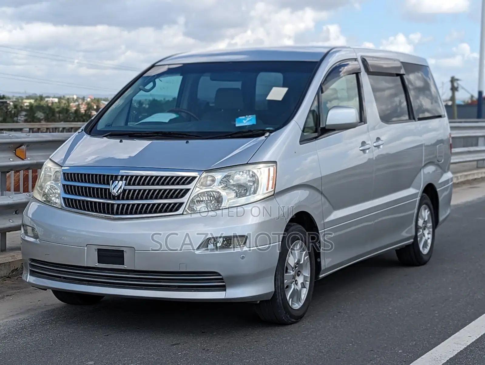 Toyota Alphard 2004 Silver