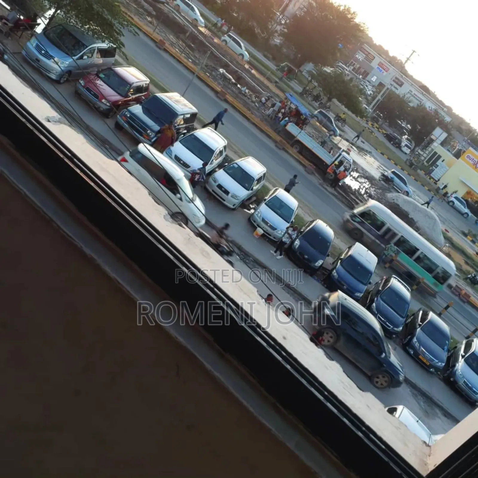 Ghorofa La Kibiashara Linauzwa Bilion 4 Mulimani City Kinond