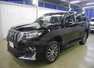 Photo - Toyota Land Cruiser Prado 2018 Black
