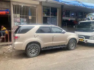 Toyota Fortuner 2004 Silver