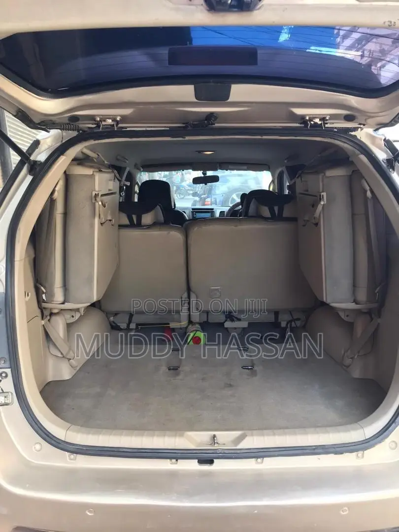 Toyota Fortuner 2004 Silver