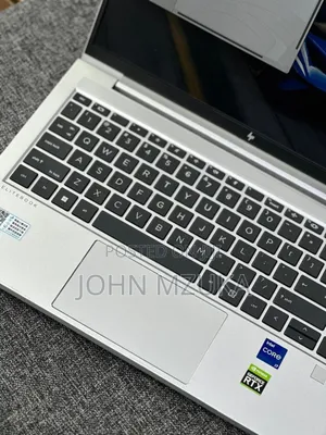 New Laptop HP EliteBook 640 G10 16GB Intel Core I7 SSD 1T