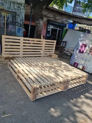 Kitanda Kizuri Sana Simple