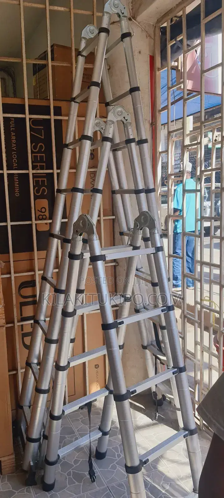 Aluminium Foldable Ladder Strong 2.8M ×2