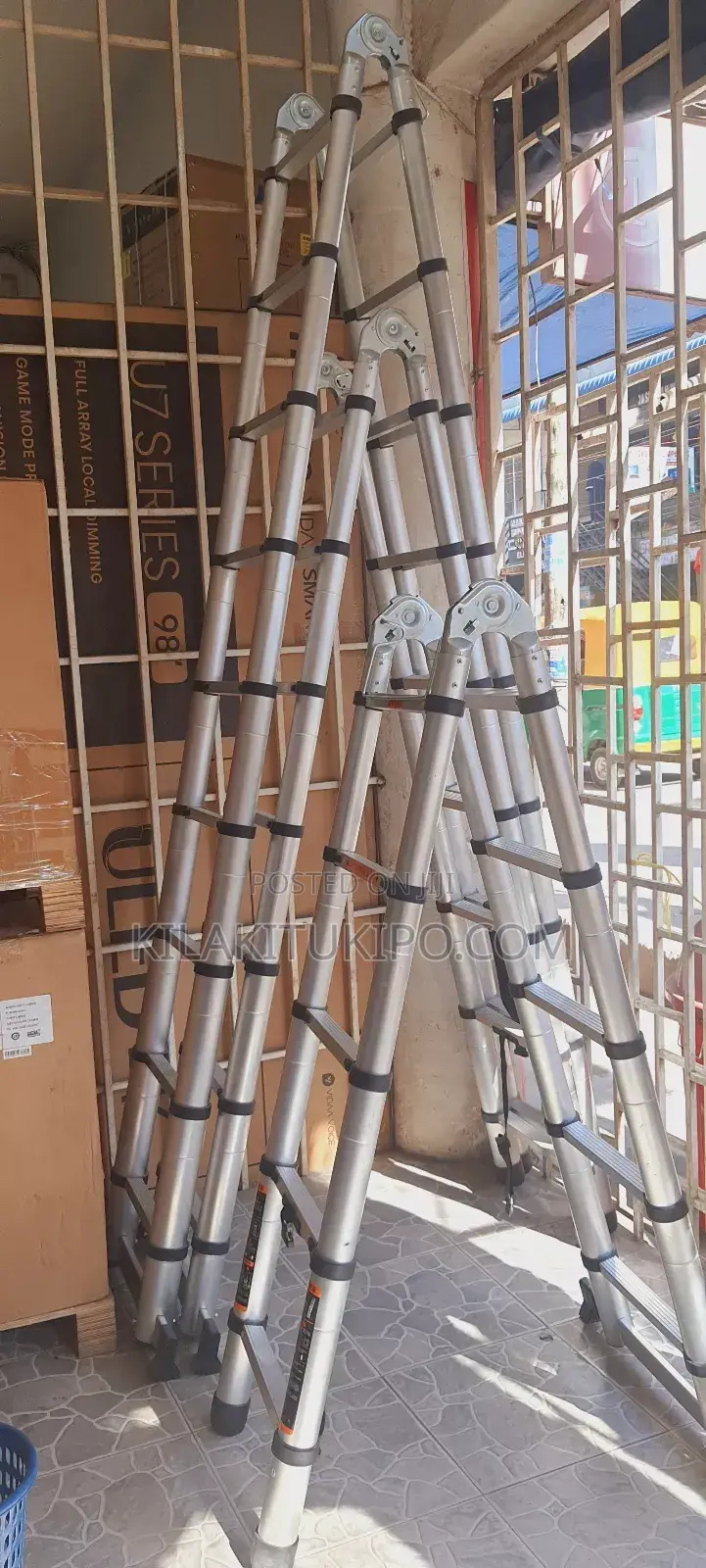 Aluminium Foldable Ladder Strong 2.8M ×2