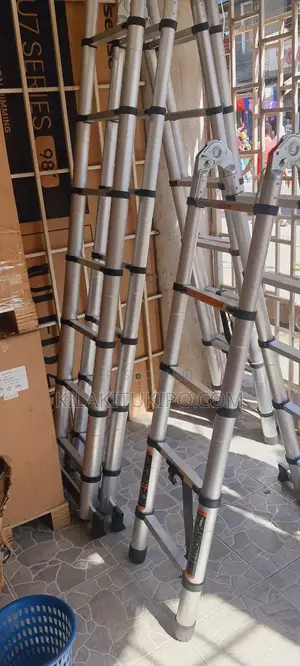 Aluminium Foldable Ladder Strong 2.8M ×2