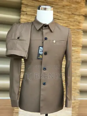 Kaunda Suits Zisizo Na Mawaa