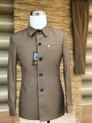 Kaunda Suits Zisizo Na Mawaa