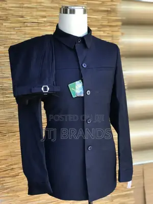 Safari Suits Nyeusi