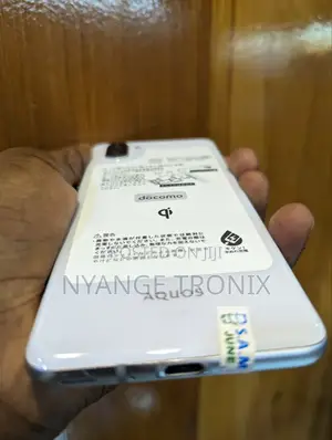 Sharp Aquos R3 128 GB White