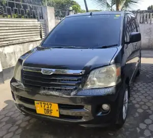 Toyota Noah 2005 Black
