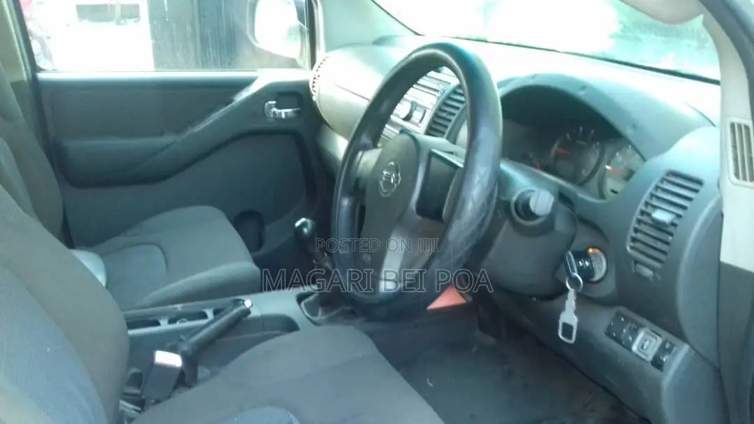 Nissan Navara 2007 Silver