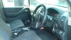 Nissan Navara 2007 Silver