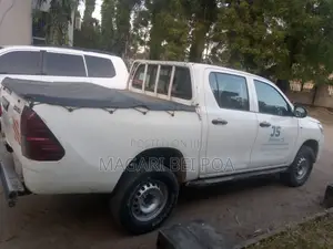 Toyota Hilux 2007 White