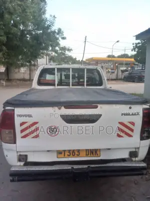 Toyota Hilux 2007 White