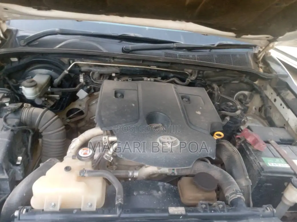 Toyota Hilux 2007 White