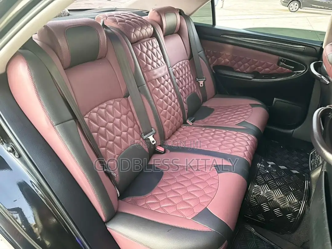 Toyota Crown 2006 Black