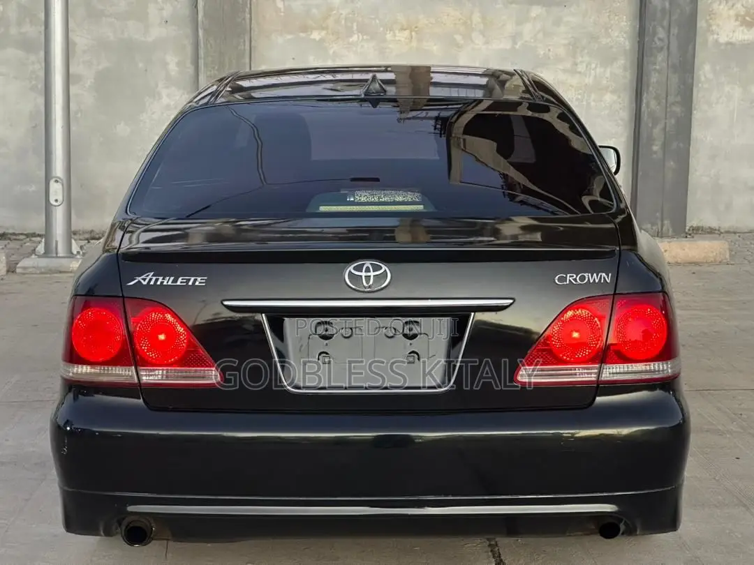 Toyota Crown 2006 Black