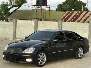 Toyota Crown 2006 Black