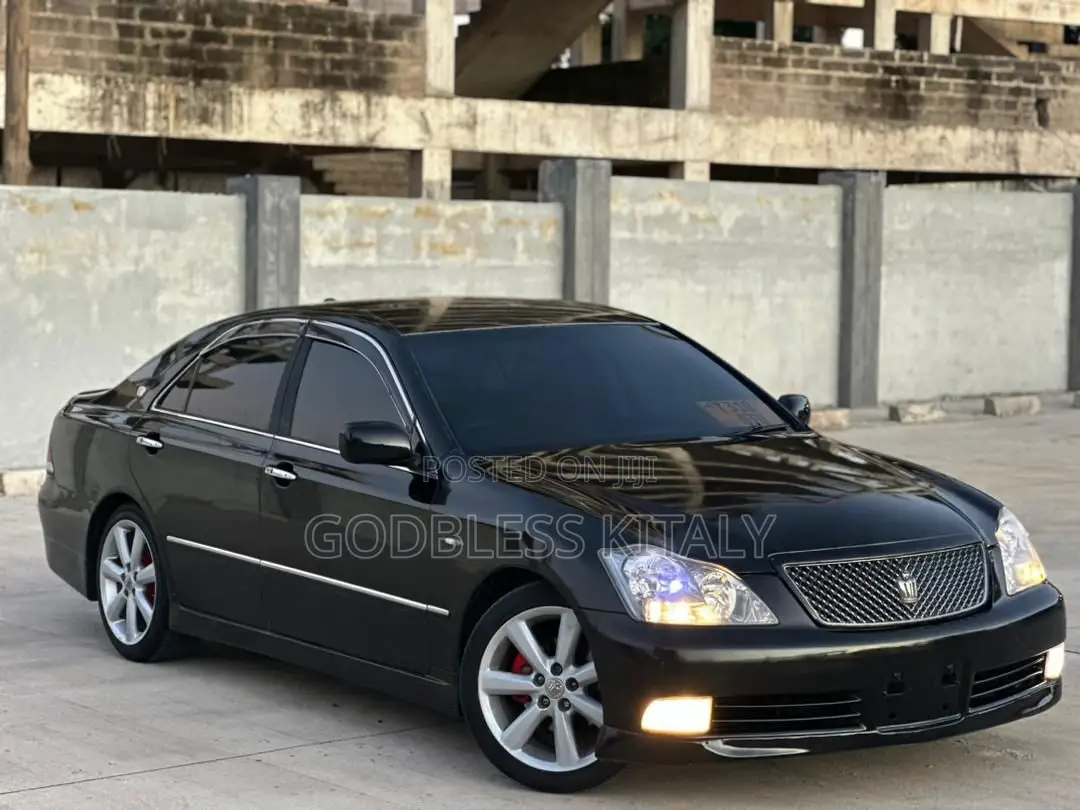 Toyota Crown 2006 Black