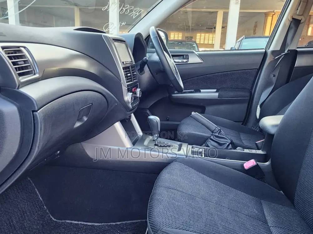 Subaru Forester 2011 Gray
