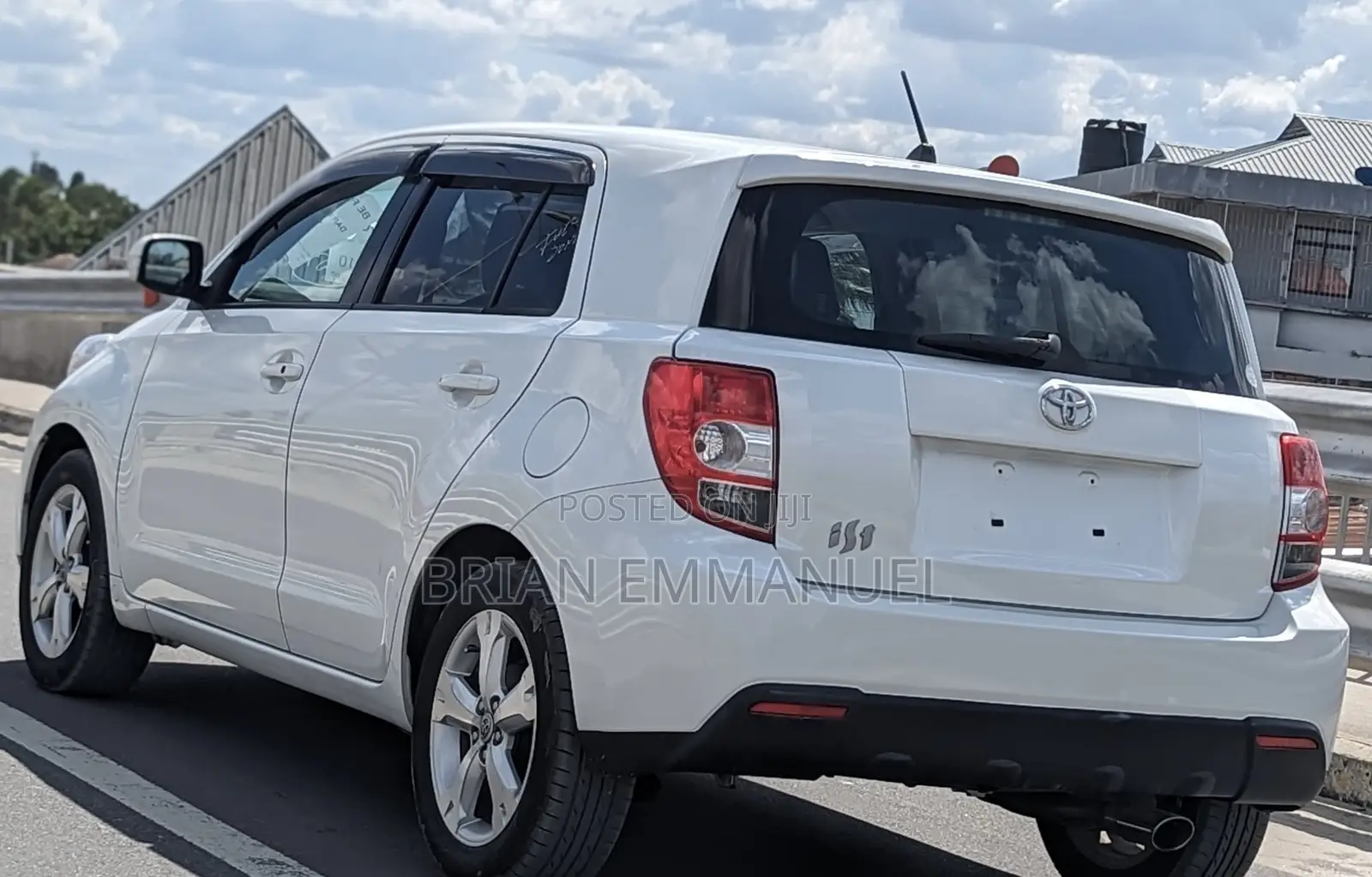 Toyota IST 2010 White