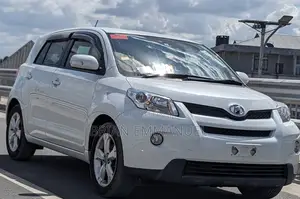 Toyota IST 2010 White