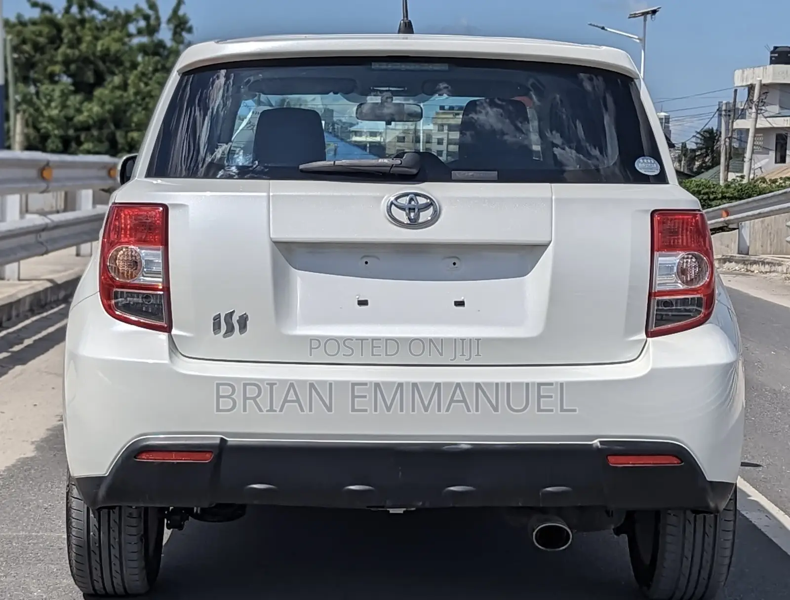 Toyota IST 2010 White