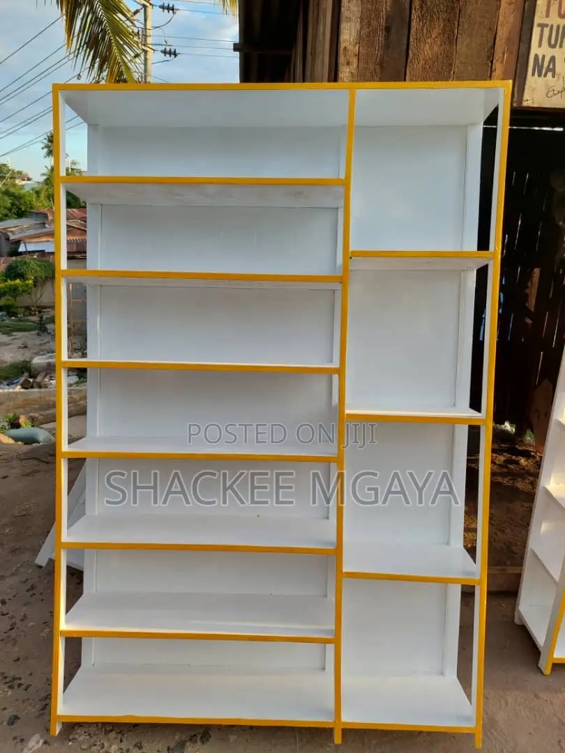 Showrack Ya Mikoba Na Viatu