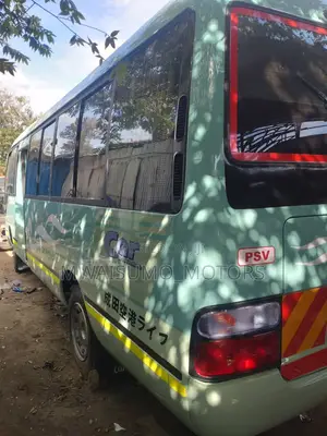 Toyota Coaster 2002 Green
