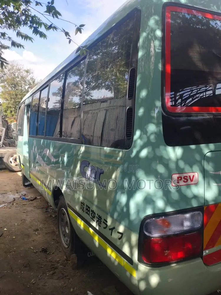 Toyota Coaster 2002 Green