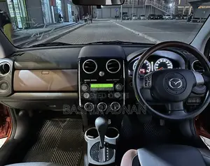 Mazda Verisa 2007 Orange