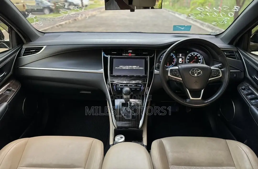 Toyota Harrier 2016 Black