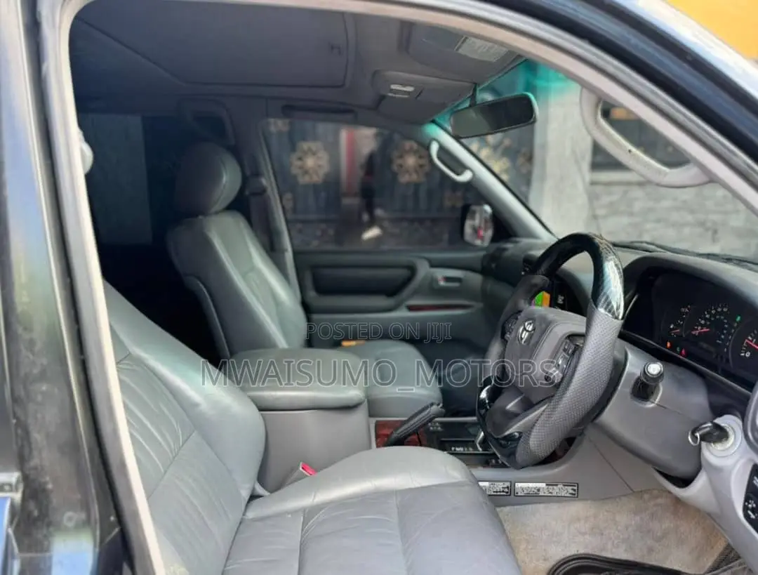 Toyota Land Cruiser 2002 Blue