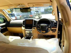 Toyota Land Cruiser 2016 Black