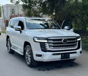 New Toyota Land Cruiser 2023 White