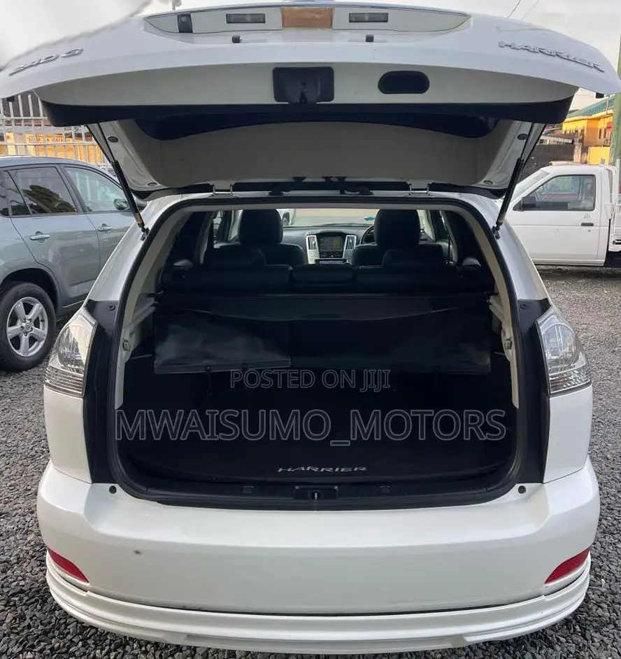 Toyota Harrier 2007 White