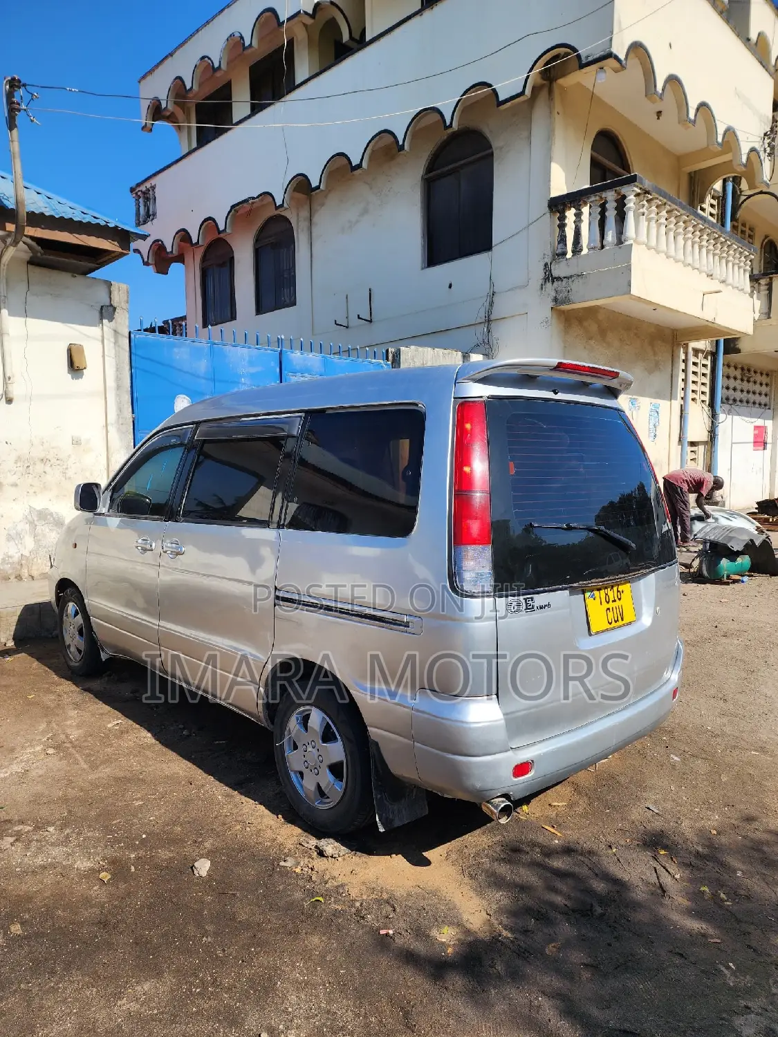 Toyota Noah 2001 Silver