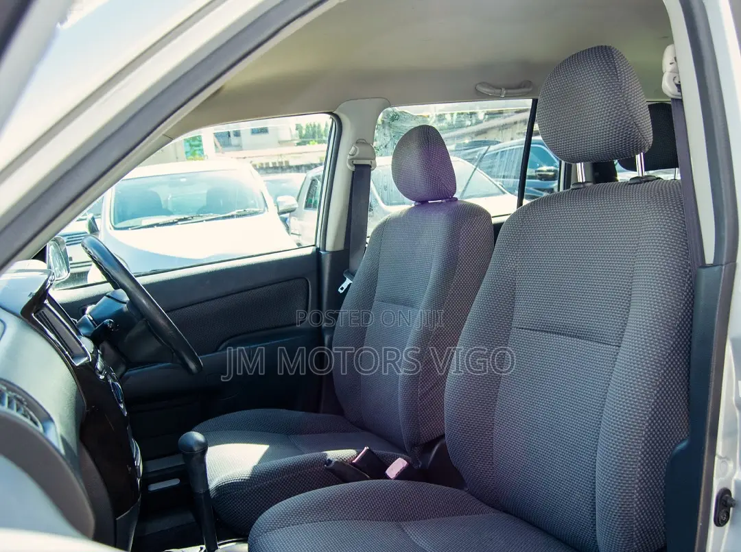 Toyota Probox 1.5 GL 4WD 2005 Silver