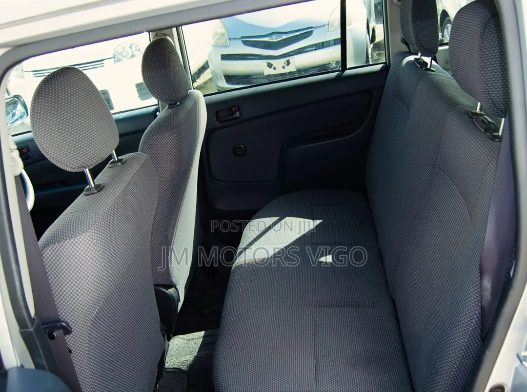 Toyota Probox 1.5 GL 4WD 2005 Silver