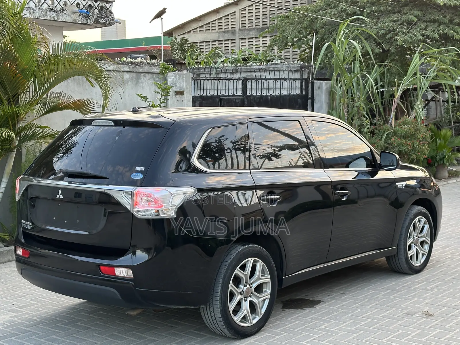 Mitsubishi Outlander 2.0 PHEV AWD 2013 Black