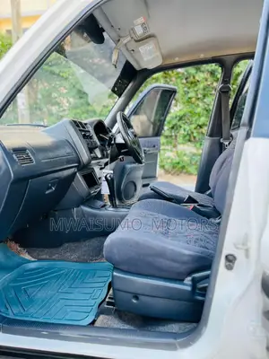 Toyota RAV4 1994 Off white