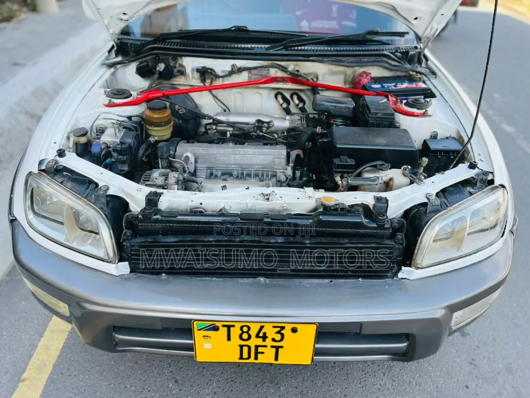 Toyota RAV4 1994 Off white