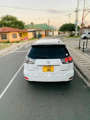 Toyota Harrier 2004 White