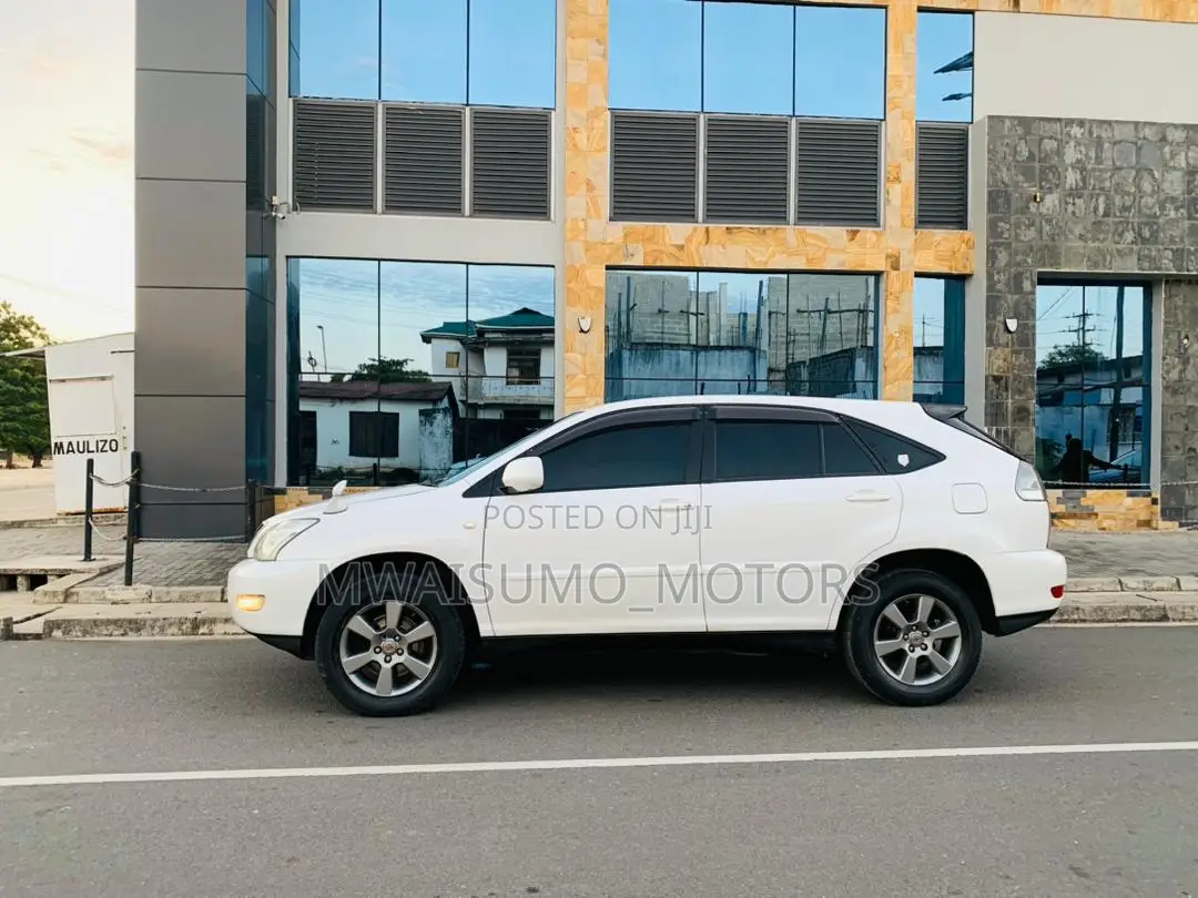 Toyota Harrier 2004 White