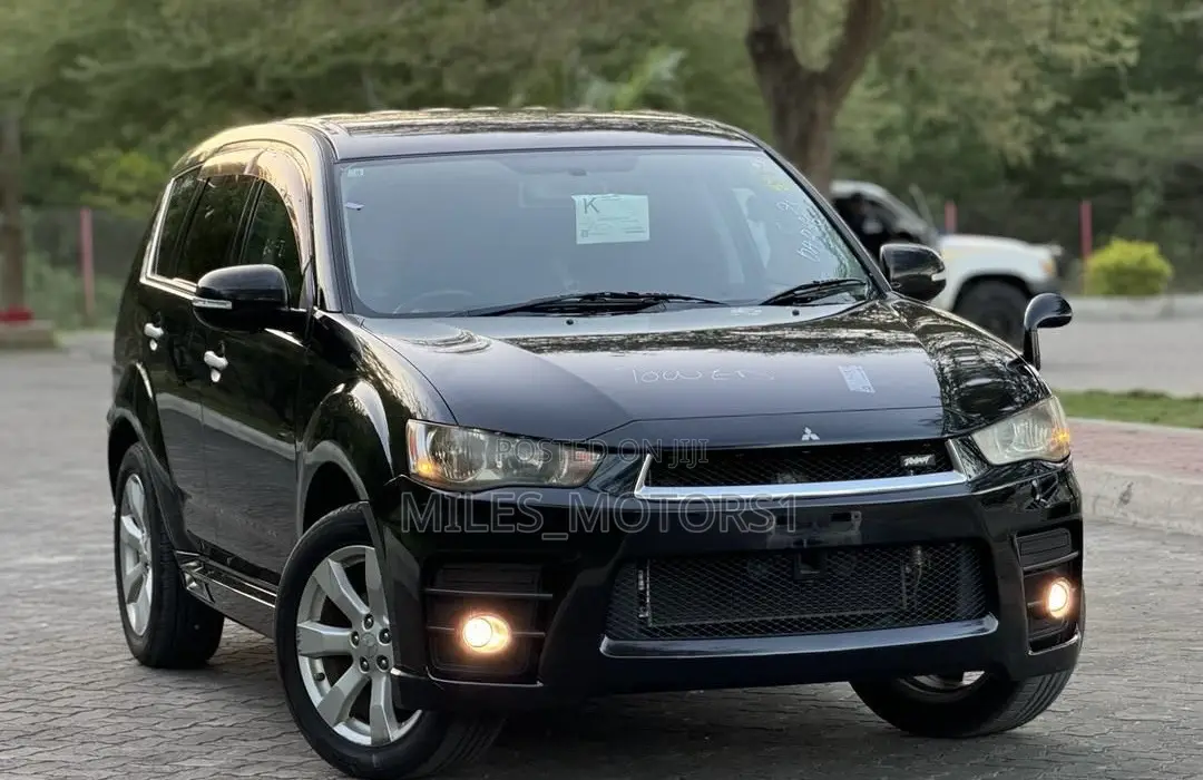 Mitsubishi Outlander 2010 Black