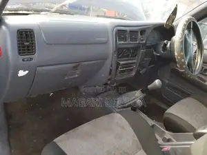 Toyota Hilux 2001 Blue
