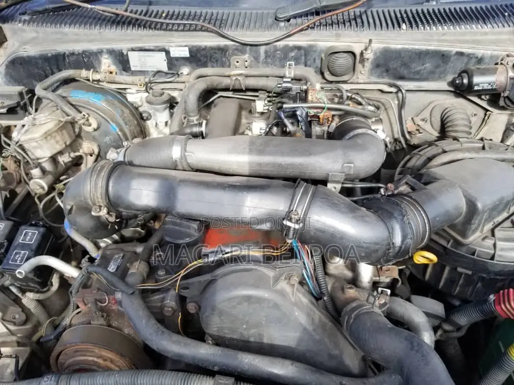 Toyota Hilux 2001 Blue