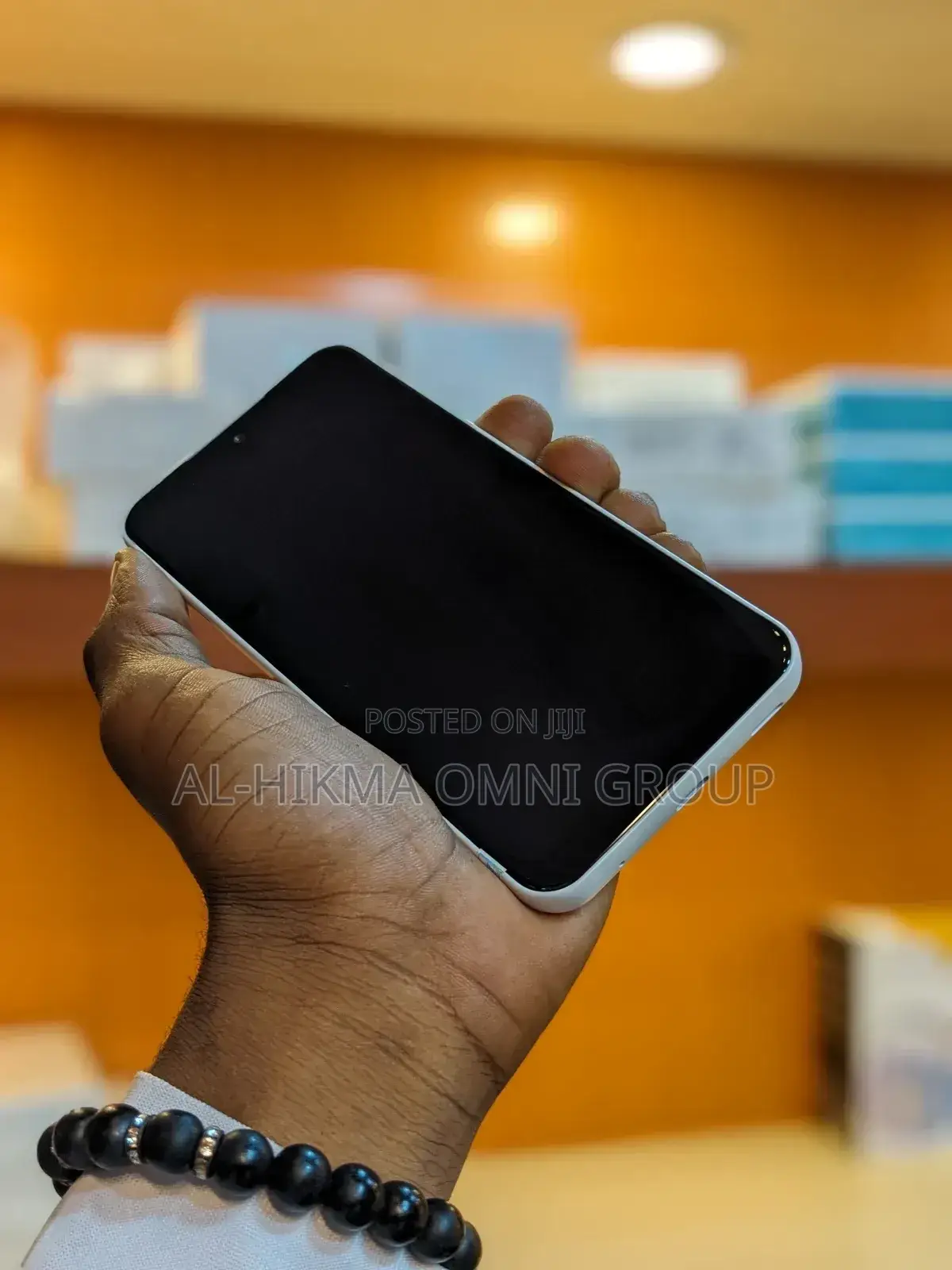 Fujitsu Arrows We F-51B 64 GB